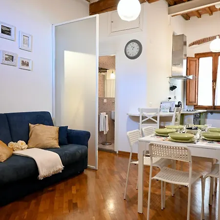 Apartament 2- In The Heart Of Piza
